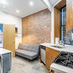 2Br Apartmentchina Town