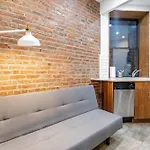 2Br Apartmentchina Town